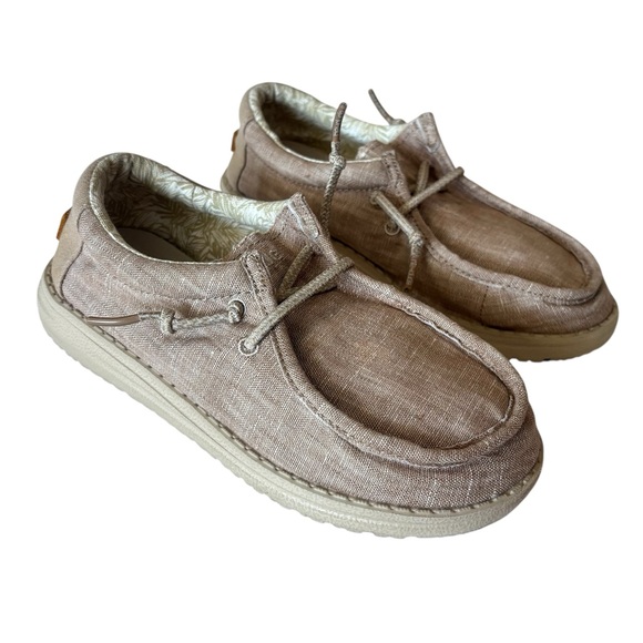 Hey Dude Wally Youth Beige Linen Stretch Slip On Shoe Youth Size 1 - Picture 1 of 8